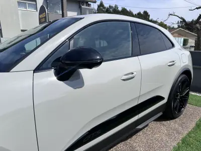 Porsche Macan 2026 - 129000 EUR, 2200 km - AUTO.MOTO.pt - 2200km - foto 18 de 85