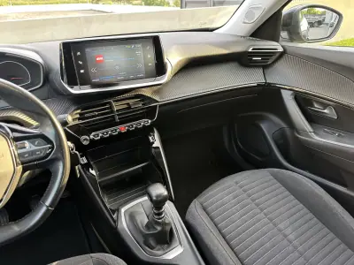Peugeot 2008 2021 - 21500 EUR, 170000 km - 170000km - foto 26 de 53