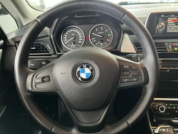 BMW 214 Active Tourer 2017 - 15600 EUR, 98526 km - AUTO.MOTO.pt - 98526km - foto 8 de 21