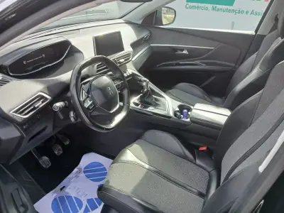 Peugeot 3008 2018 - 13450 EUR, 136692 km - AUTO.MOTO.pt - 136692km - foto 14 de 25