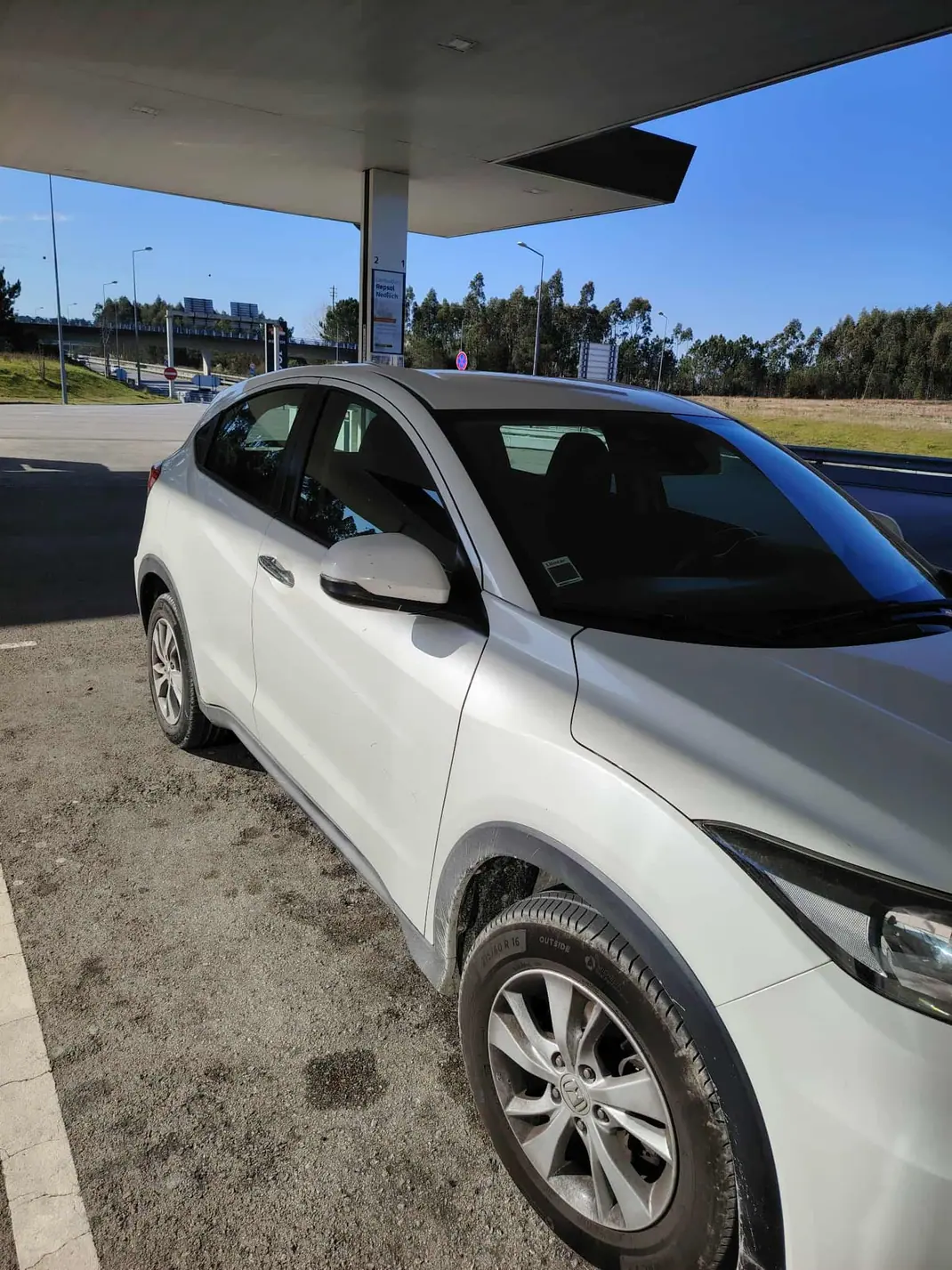 Honda HR-V 2018 - 17000 EUR, 135000 km - AUTO.MOTO.pt - 135000km - foto 1 de 5
