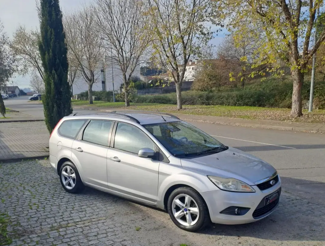Ford Focus SW 2008 - 3990 EUR, 279000 km - AUTO.MOTO.pt - 279000km - foto 7 de 12