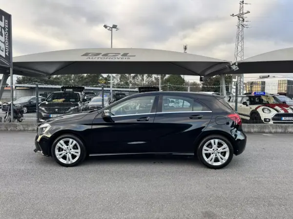 Mercedes-Benz A 180 2016 - 16500 EUR, 165000 km - AUTO.MOTO.pt - 165000km - foto 6 de 18