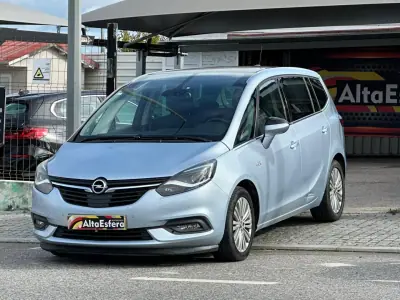 Opel Zafira 2018 - 13900 EUR, 128674 km - AUTO.MOTO.pt - 128674km - foto 8 de 36