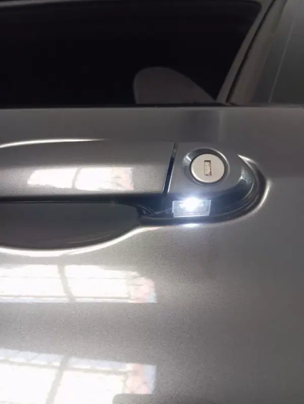 BMW 420 2017 - 25000 EUR, 149000 km - AUTO.MOTO.pt - 149000km - foto 15 de 27