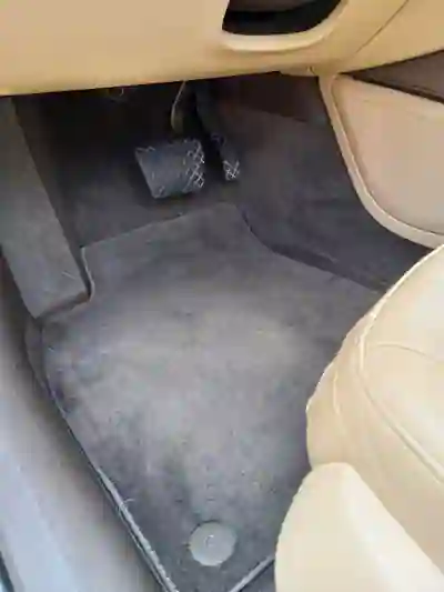 Audi A6 Avant 2013 - 13000 EUR, 255 km - AUTO.MOTO.pt - 255km - foto 8 de 18