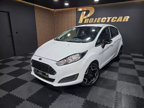Ford Fiesta 2015 - 10750 EUR, 165000 km - AUTO.MOTO.pt - 165000km - foto 19 de 23