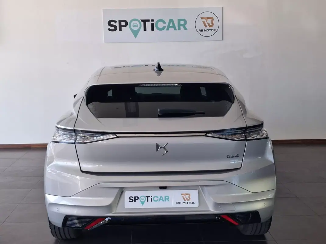 DS DS4 2025 - 27750 EUR, 29101 km - 29101km - foto 10 de 47