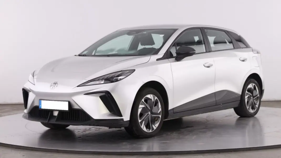 MG MG4 2024 - 18750 EUR, 129000 km - AUTO.MOTO.pt - 129000km - foto 1 de 11