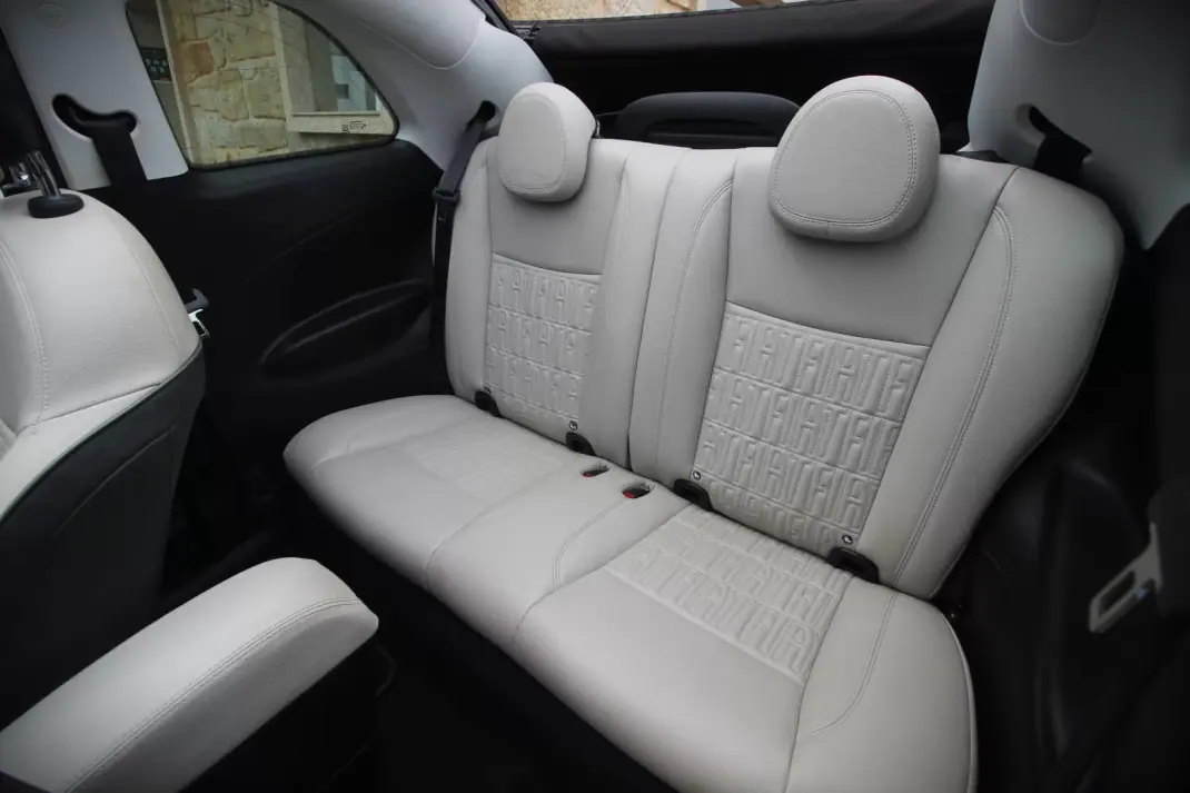 Fiat 500e 2020 - 19990 EUR, 96000 km - 96000km - foto 14 de 55