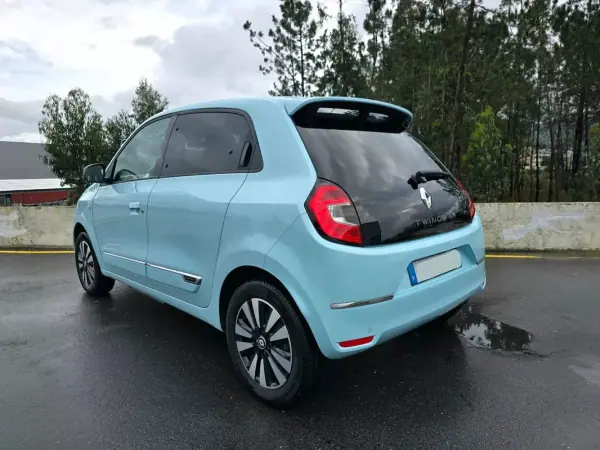 Renault Twingo 2023 - 13990 EUR, 27700 km - AUTO.MOTO.pt - 27700km - foto 5 de 32