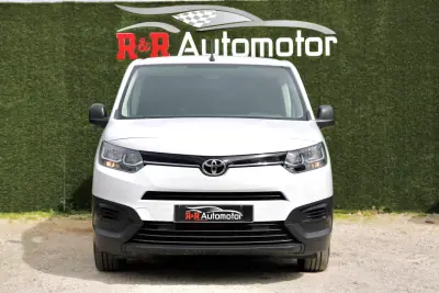 Toyota Proace City 1.5D L1 Comfort IVA DEDUTÍVEL 2022 - 14400 EUR, 159000 km - AUTO.MOTO.pt - 159000km - foto 4 de 26