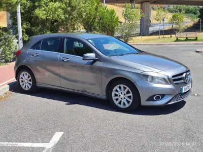 Mercedes-Benz A 180 2013 - 11780 EUR, 215000 km - AUTO.MOTO.pt - 215000km - foto 4 de 39