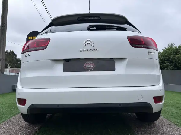 Citroën C4 Picasso 2015 - 9250 EUR, 160000 km - AUTO.MOTO.pt - 160000km - foto 16 de 68