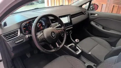 Renault Clio VAN 1.5 Blue DCi AIR NAV 2020 - 14220 EUR, 88186 km - AUTO.MOTO.pt - 88186km - foto 19 de 54