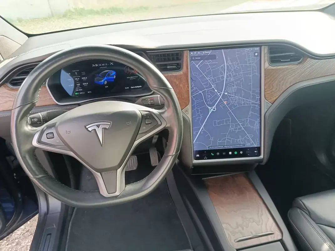 Tesla Model X 2020 - 45500 EUR, 85990 km - AUTO.MOTO.pt - 85990km - foto 10 de 38