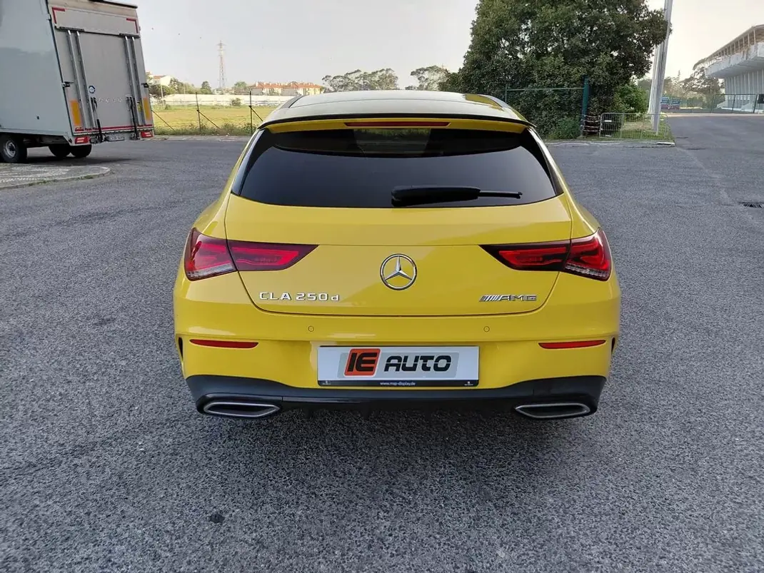 Mercedes-Benz CLA 220 2023 - 40500 EUR, 54785 km - AUTO.MOTO.pt - 54785km - foto 9 de 39