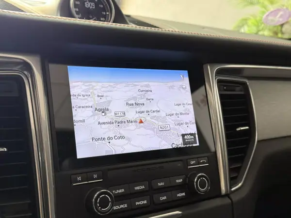Porsche Macan 2016 - 65000 EUR, 68887 km - AUTO.MOTO.pt - 68887km - foto 16 de 20