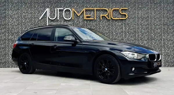 BMW 318 2013 - 13900 EUR, 193000 km - AUTO.MOTO.pt - 193000km - foto 4 de 13