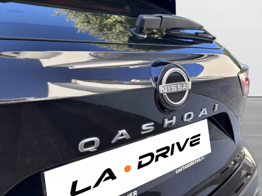 Nissan Qashqai 2023 - 22750 EUR, 33800 km - 33800km - foto 8 de 30