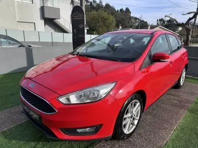 Ford Focus 2017 - 9900 EUR, 190000 km - AUTO.MOTO.pt - 190000km - foto 3 de 50