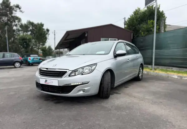 Peugeot 308 SW 2015 - 9750 EUR, 140800 km - AUTO.MOTO.pt - 140800km - foto 2 de 19