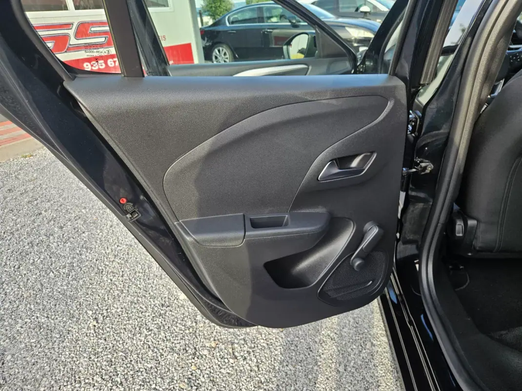 Opel Corsa 2020 - 12990 EUR, 27800 km - AUTO.MOTO.pt - 27800km - foto 24 de 50