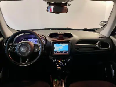 Jeep Renegade 2019 - 15950 EUR, 142000 km - AUTO.MOTO.pt - 142000km - foto 3 de 24