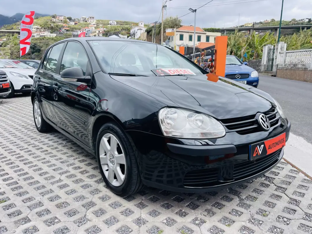 Volkswagen Golf 2010 - 7250 EUR, 298459 km - AUTO.MOTO.pt - 298459km - foto 1 de 12