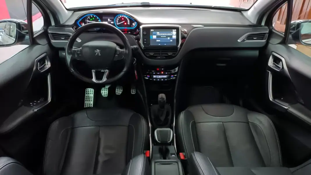 Peugeot 2008 2015 - 11490 EUR, 92490 km - AUTO.MOTO.pt - 92490km - foto 24 de 72