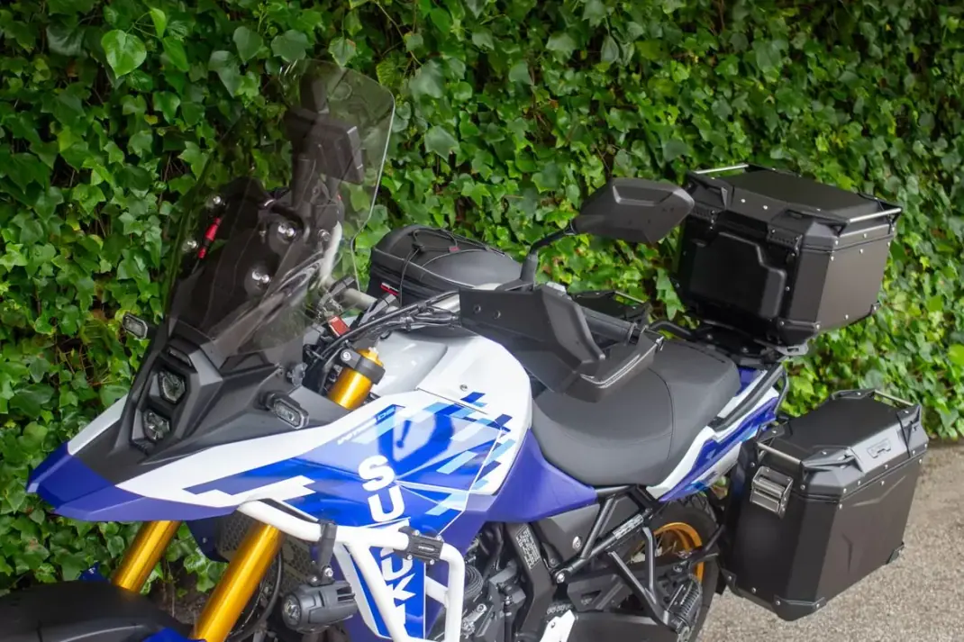 Suzuki DL 2025 - 12900 EUR, 5000 km - AUTO.MOTO.pt - 5000km - foto 7 de 12