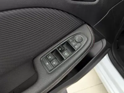 Renault Clio 2022 - 14950 EUR, 159273 km - 159273km - foto 18 de 43