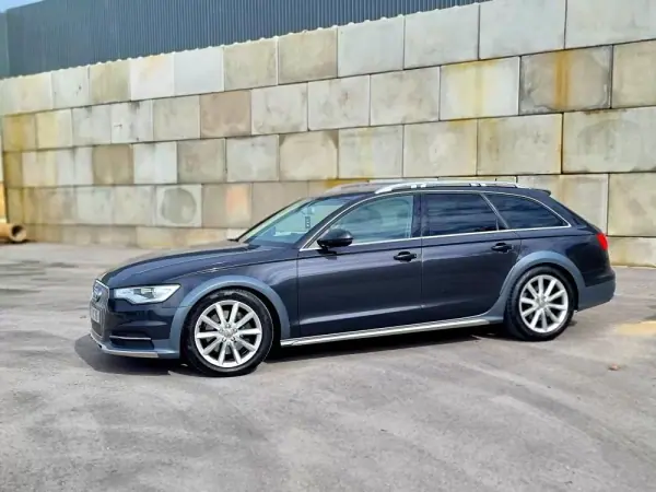 Audi A6 Allroad 2012 - 17900 EUR, 258677 km - AUTO.MOTO.pt - 258677km - foto 2 de 7