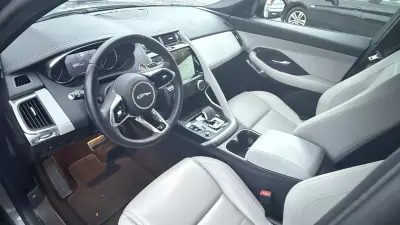 Jaguar E-Pace 2023 - 45500 EUR, 40380 km - AUTO.MOTO.pt - 40380km - foto 5 de 38