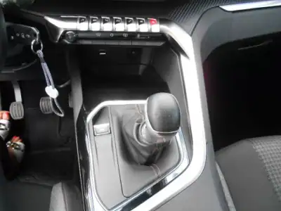 Peugeot 3008 2018 - 19500 EUR, 160386 km - AUTO.MOTO.pt - 160386km - foto 12 de 12