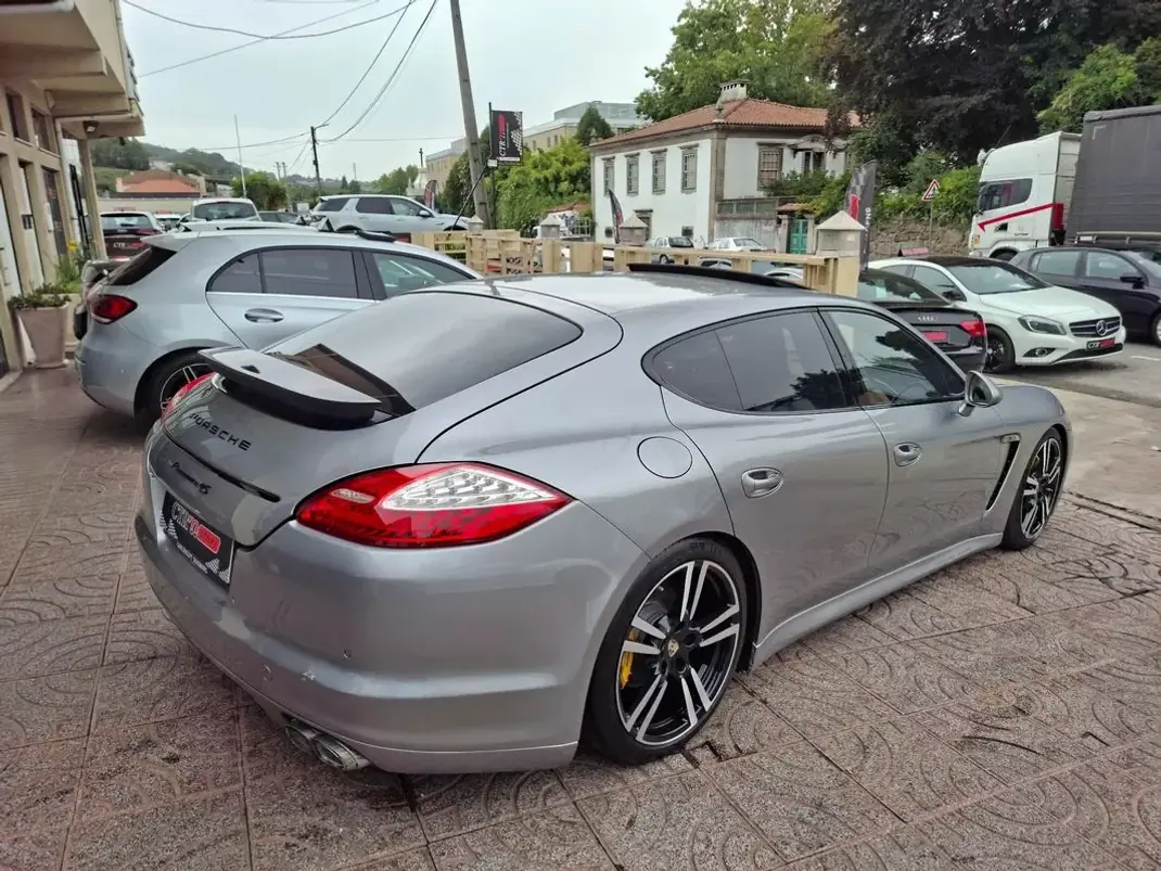 Porsche Panamera 2011 - 47900 EUR, 133621 km - 133621km - foto 7 de 36