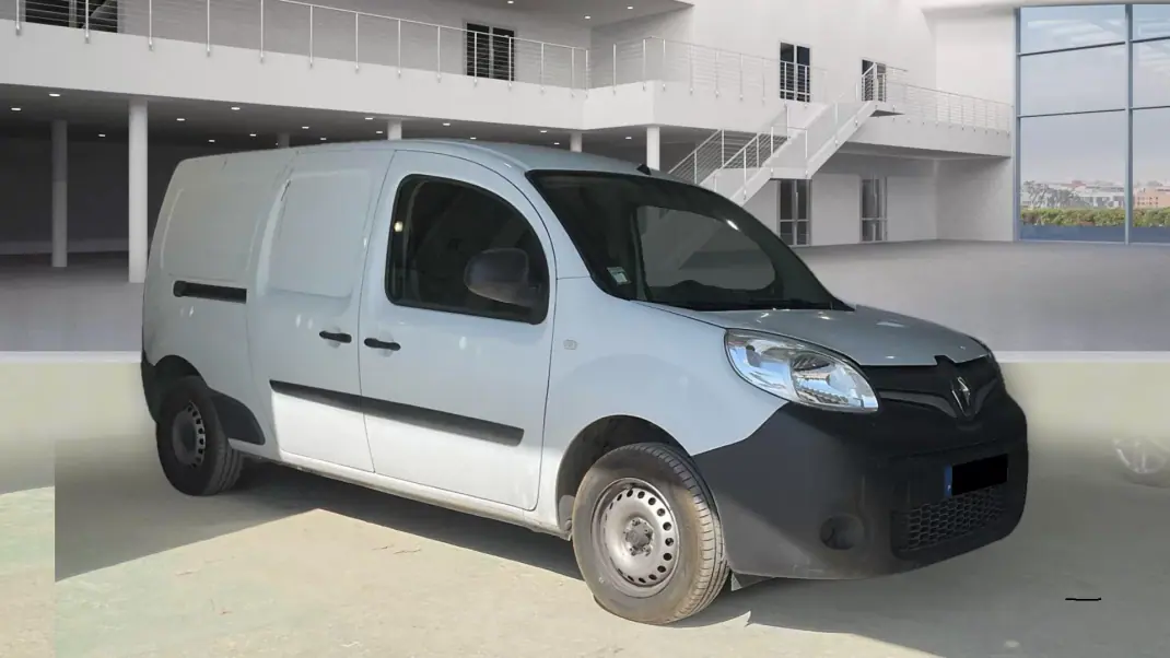 Renault Kangoo 1.5 DCi Maxi 2022 - 13999 EUR, 140000 km - AUTO.MOTO.pt - 140000km - foto 2 de 8