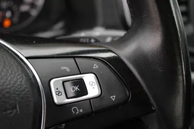 Volkswagen Amarok 2021 - 36990 EUR, 128000 km - AUTO.MOTO.pt - 128000km - foto 23 de 30