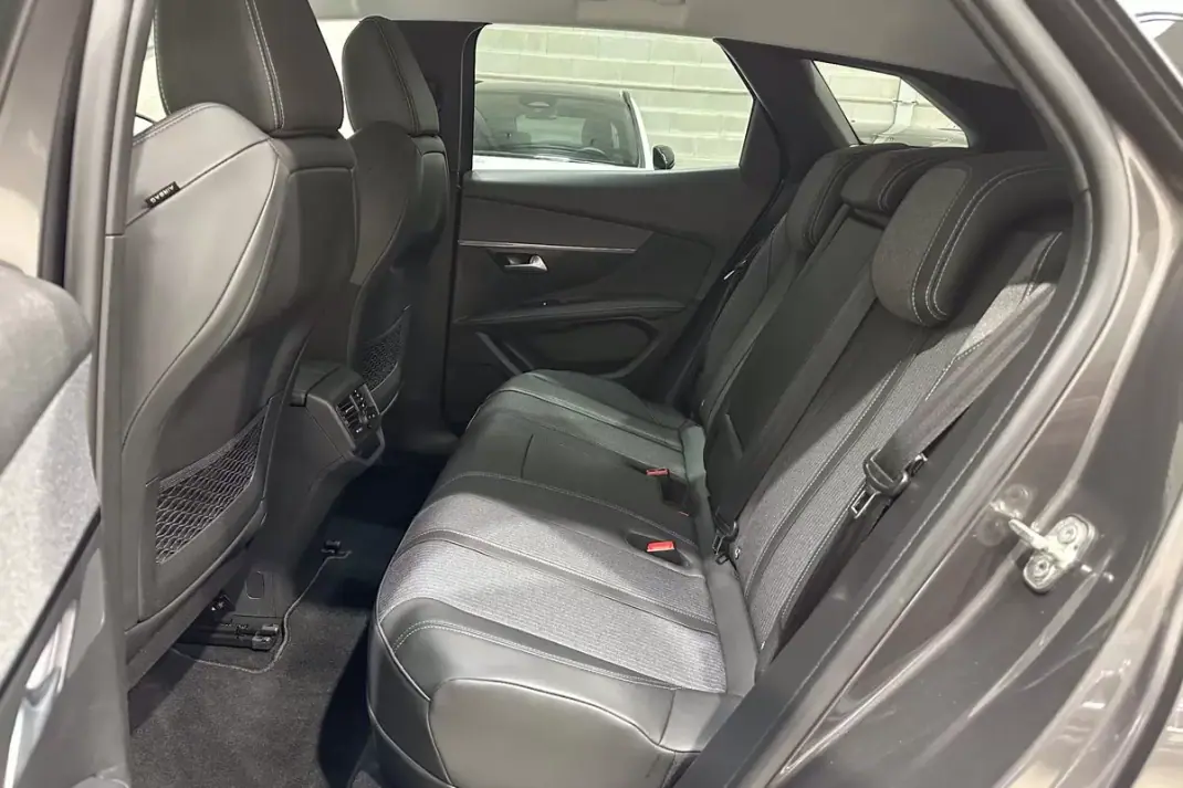 Peugeot 3008 2021 - 23450 EUR, 45084 km - AUTO.MOTO.pt - 45084km - foto 50 de 51