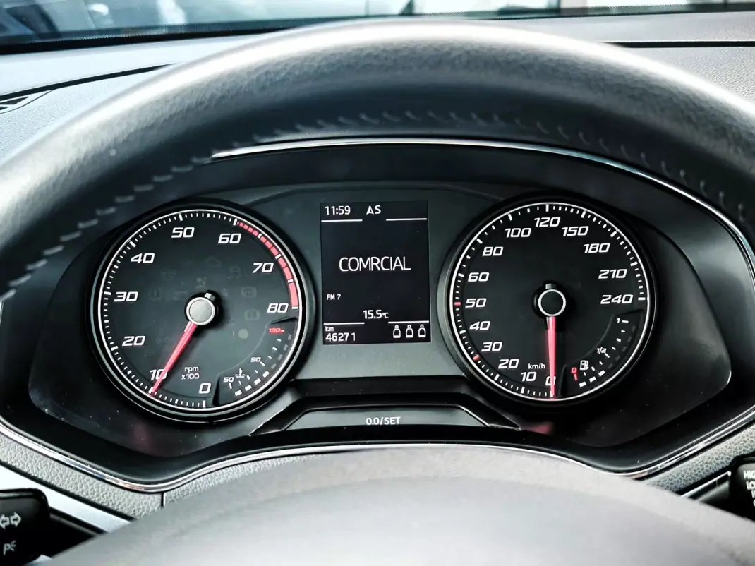 SEAT Arona 2019 - 13950 EUR, 46000 km - AUTO.MOTO.pt - 46000km - foto 8 de 48