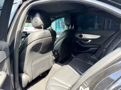 Mercedes-Benz C 200 2015 - 20900 EUR, 163000 km - AUTO.MOTO.pt - 163000km - foto 10 de 13