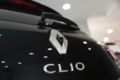 Renault Clio 2019 - 13950 EUR, 33271 km - 33271km - foto 19 de 59