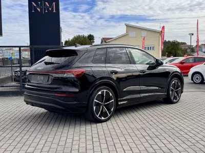 Audi Q4 e-tron 2021 — foto 2 de 18