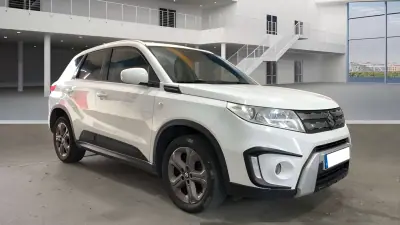 Suzuki Vitara 2015 - 13990 EUR, 198224 km - AUTO.MOTO.pt - 198224km - foto 2 de 10