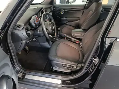 MINI Cooper 2019 - 16500 EUR, 80000 km - AUTO.MOTO.pt - 80000km - foto 46 de 52