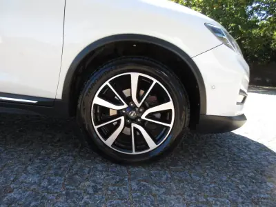 Nissan X-Trail 2017 - 18990 EUR, 179000 km - 179000km - foto 12 de 54