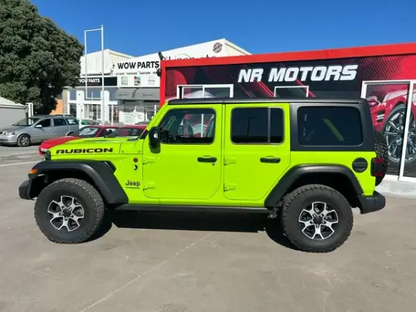 Jeep Wrangler Unlimited 2022 - 66947 EUR, 72000 km - AUTO.MOTO.pt - 72000km - foto 5 de 18