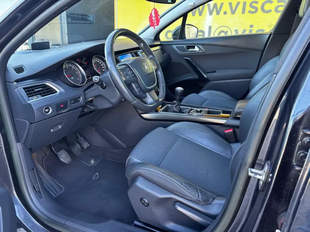 Peugeot 508 SW 2014 - 12290 EUR, 158000 km - AUTO.MOTO.pt - 158000km - foto 5 de 14