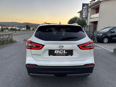 Nissan Qashqai 2018 — foto 5 de 37