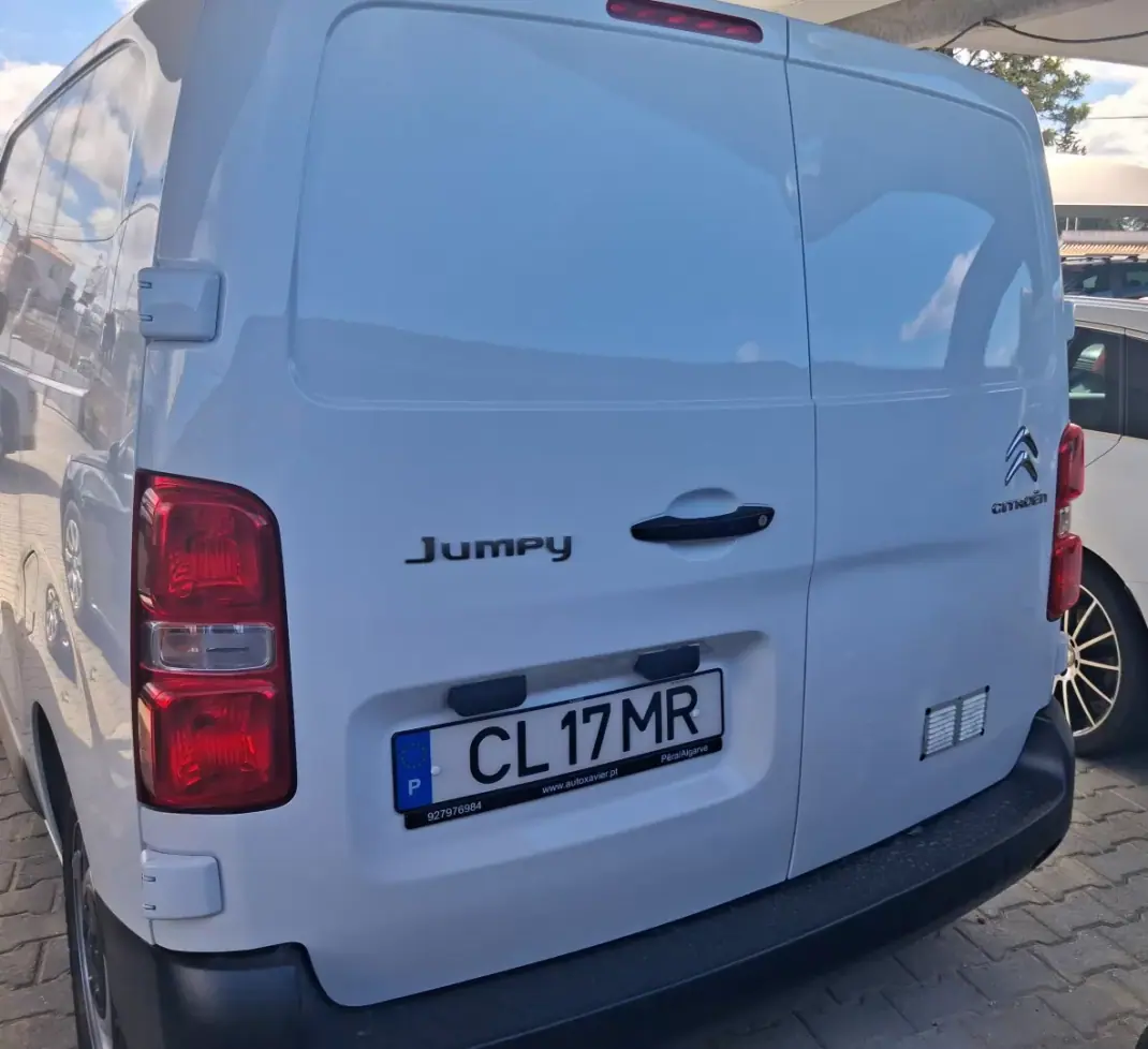 Citroën Jumpy 2019 - 13900 EUR, 160000 km - 160000km - foto 4 de 12